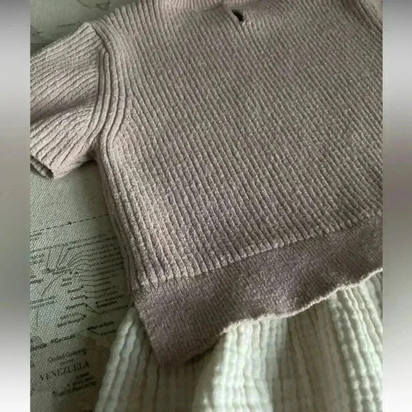 ZARA Sweater And Muslin Twofer
Dress Size 3-4 - Picture 4 of 5